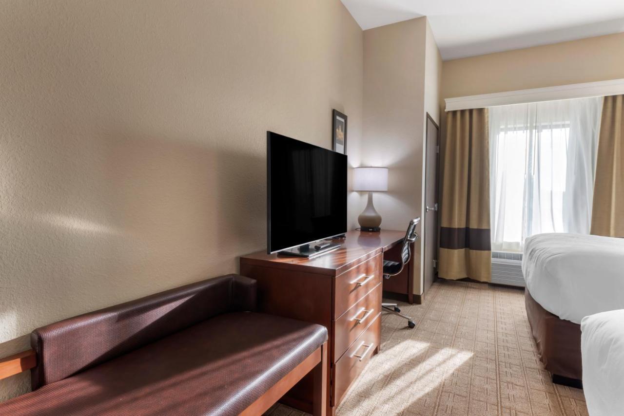 Comfort Inn & Suites แมนเคโต ภายนอก รูปภาพ
