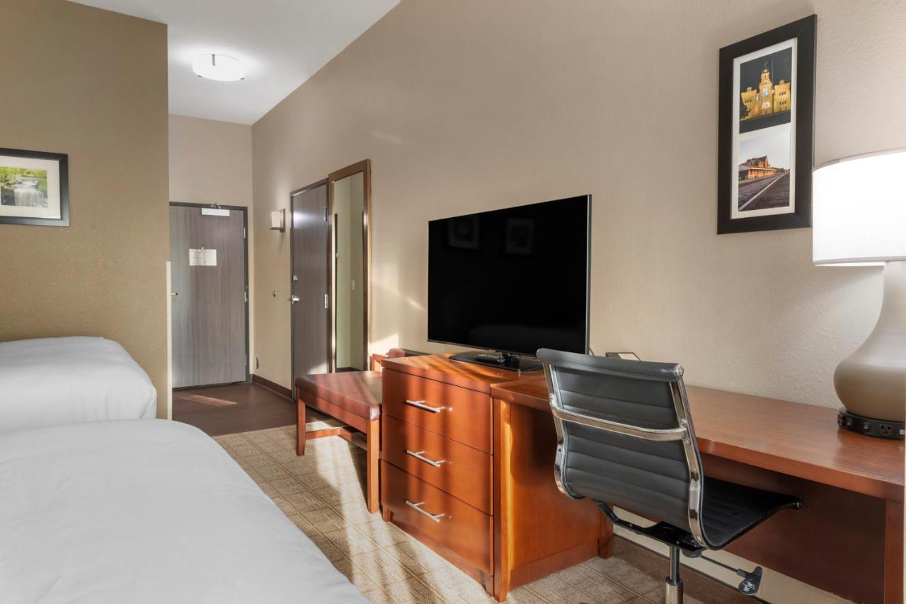 Comfort Inn & Suites แมนเคโต ภายนอก รูปภาพ