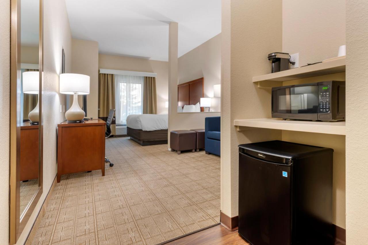 Comfort Inn & Suites แมนเคโต ภายนอก รูปภาพ