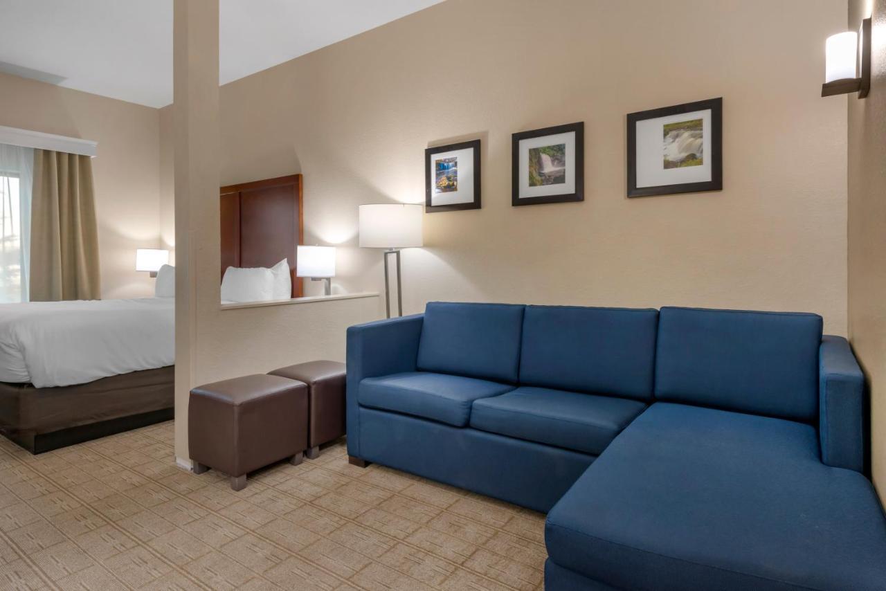 Comfort Inn & Suites แมนเคโต ภายนอก รูปภาพ